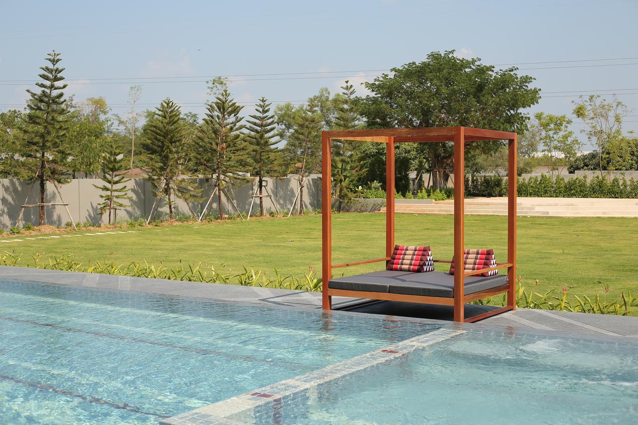 Navela Hotel & Convention Ratchaburi Ngoại thất bức ảnh